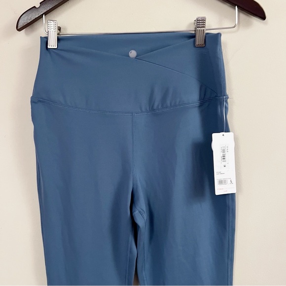 Yogalicious Lux Madison Crossover Waist 7/8 Flared Leggings Size Large Blue NEW - Picture 4 of 9